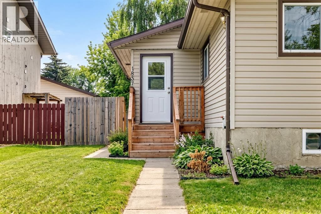 1837 Meadowbrook Drive SE — photo 2