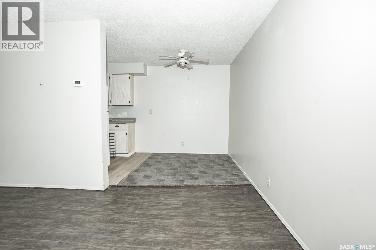 4140 Castle ROAD — photo 3