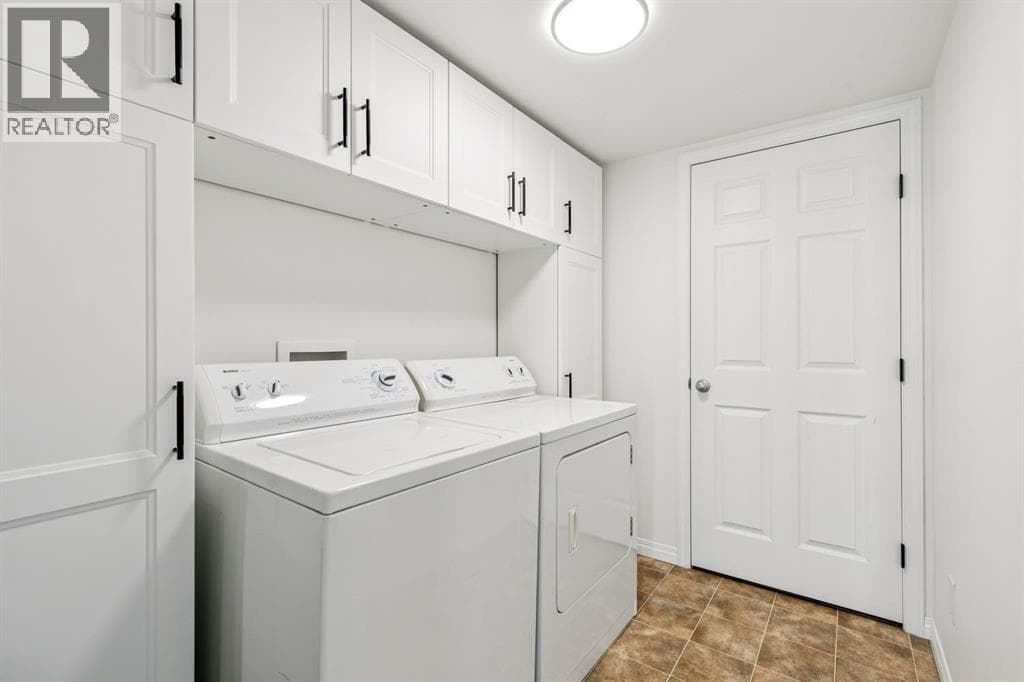 321 Windstone Gardens SW — photo 4
