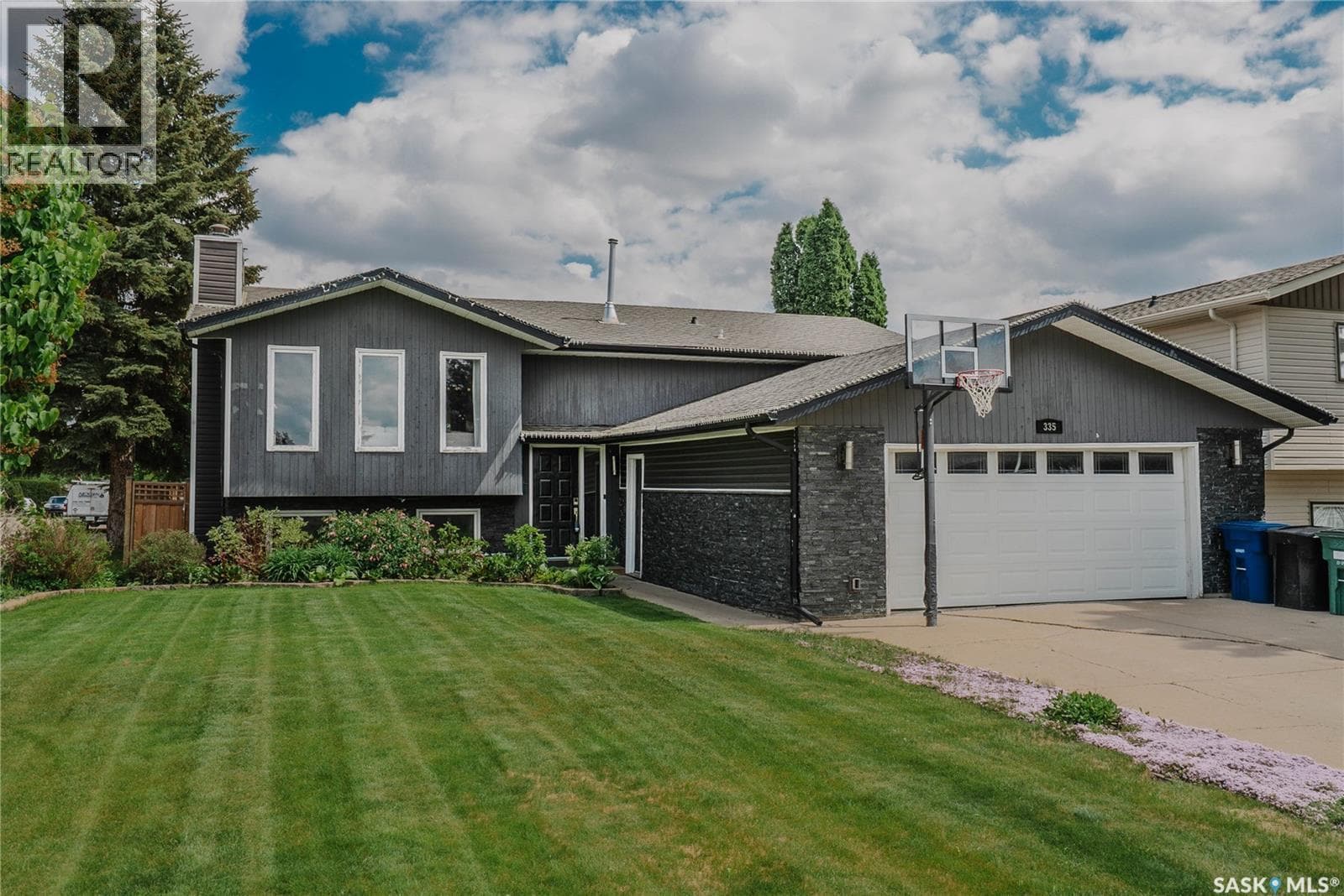 335 Thain CRESCENT