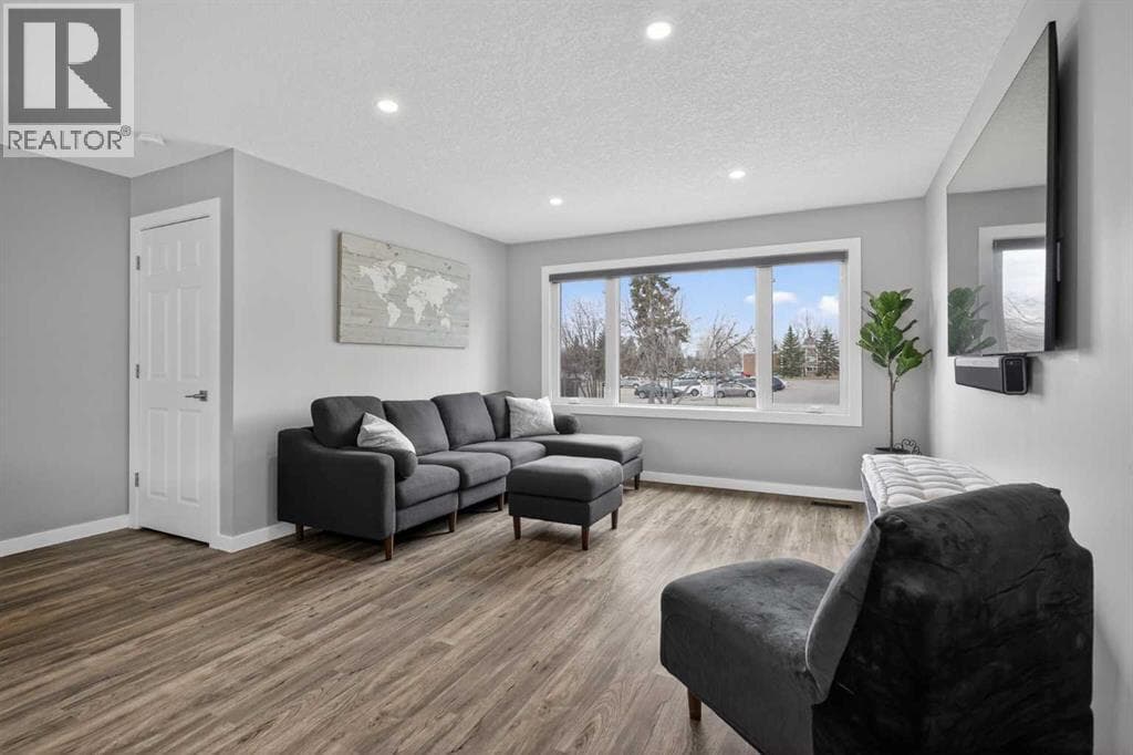 252 Allan Crescent SE — photo 5