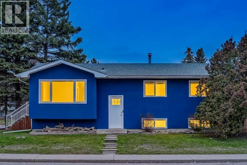 252 Allan Crescent SE