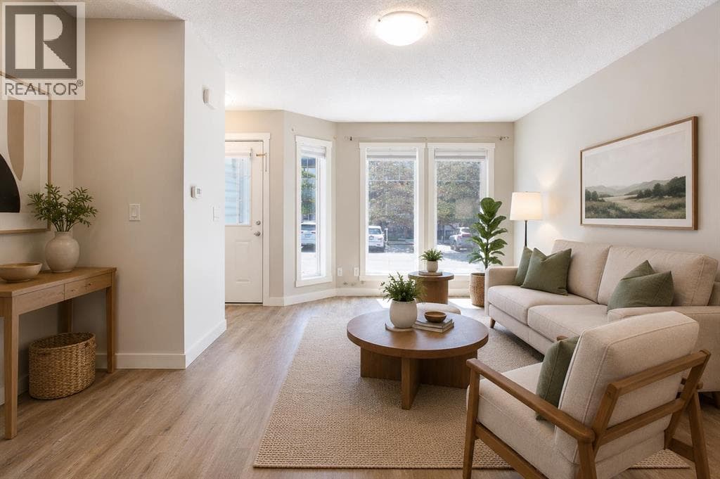 1004, 2445 Kingsland Road SE — photo 3
