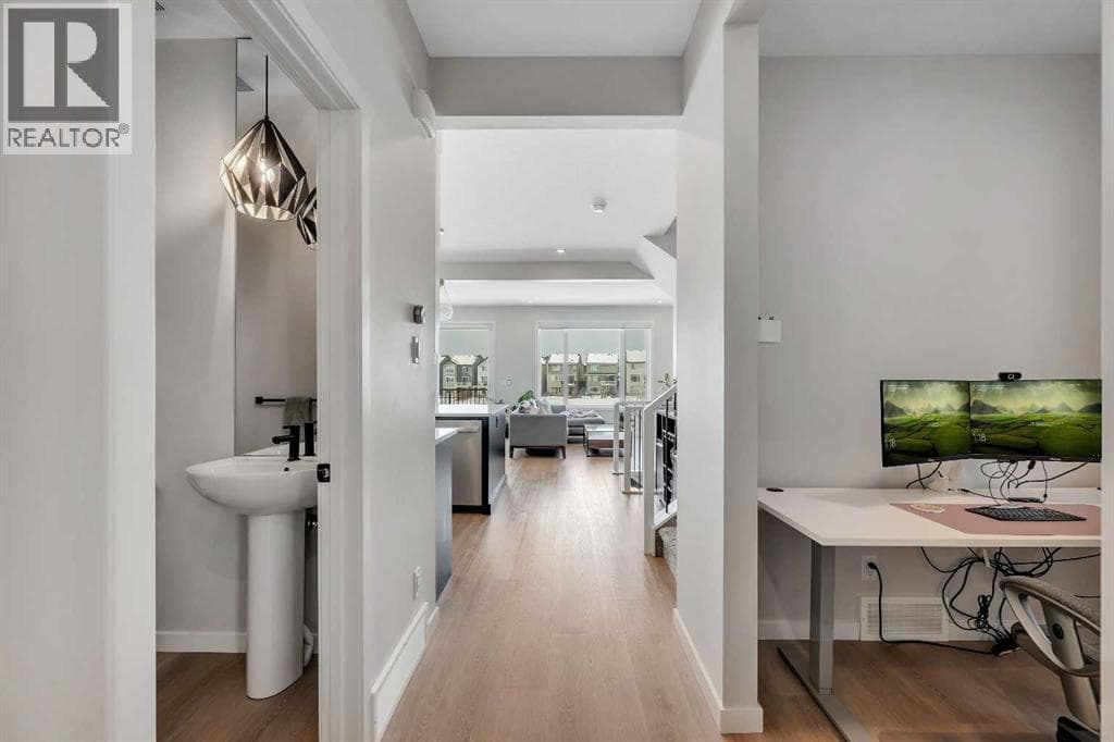 23 Savoy Terrace SE — photo 4