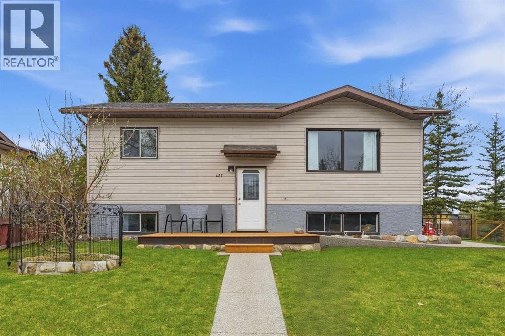 437 Maplewood  SE