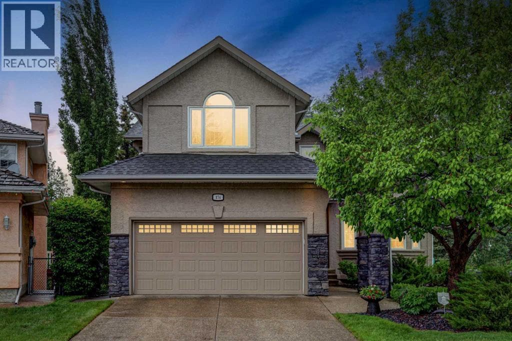 174 Mt Robson Close SE