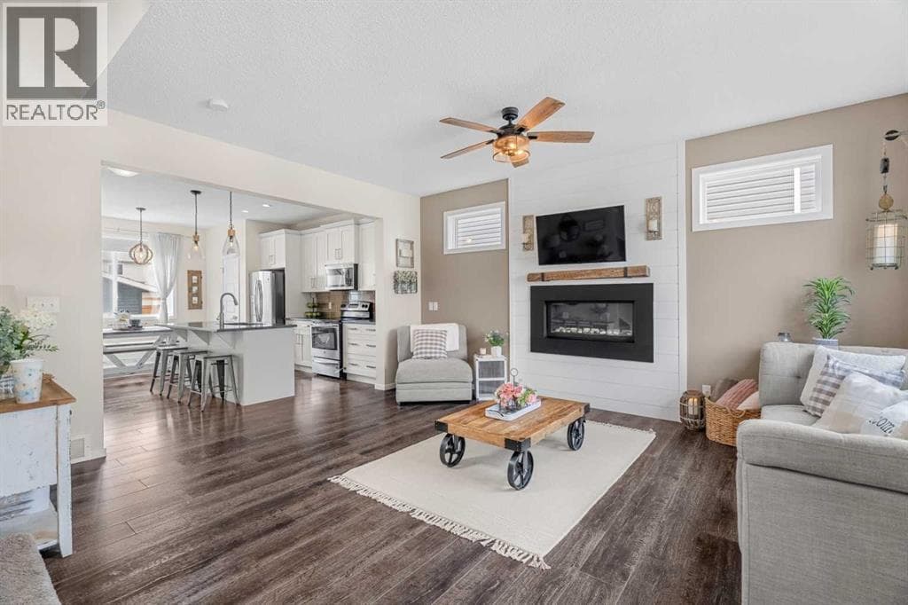 1717 Baywater Road SW — photo 5