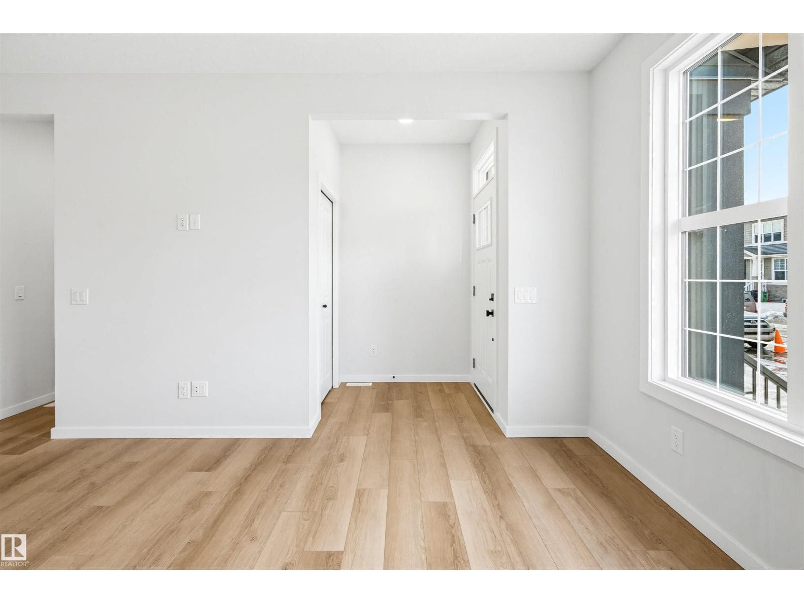 22429 83A Avenue NW — photo 4