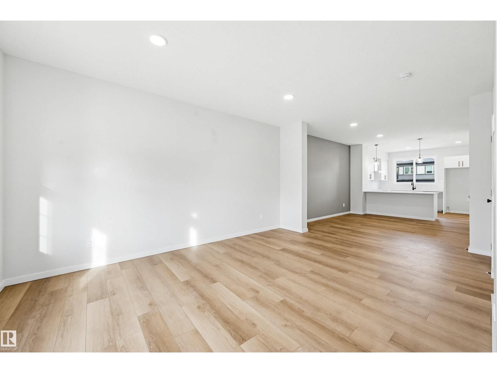 22429 83A Avenue NW — photo 5
