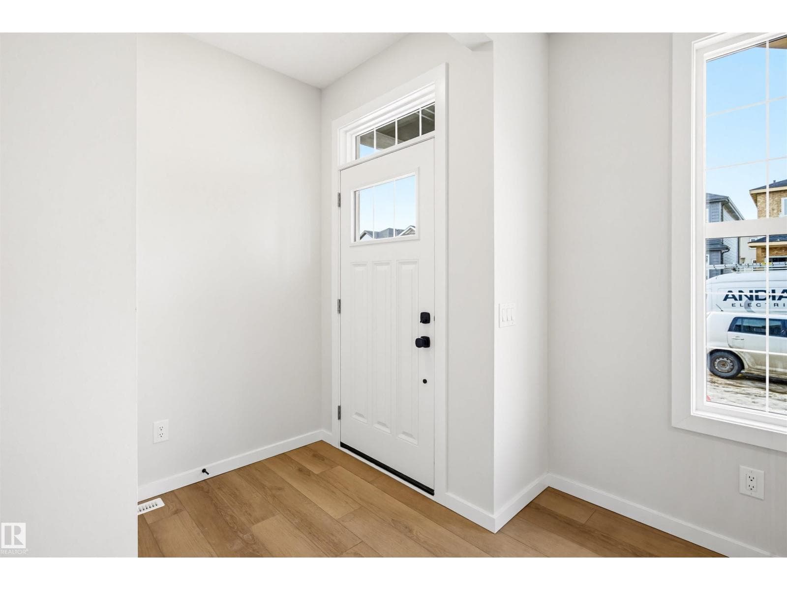 22429 83A Avenue NW — photo 3