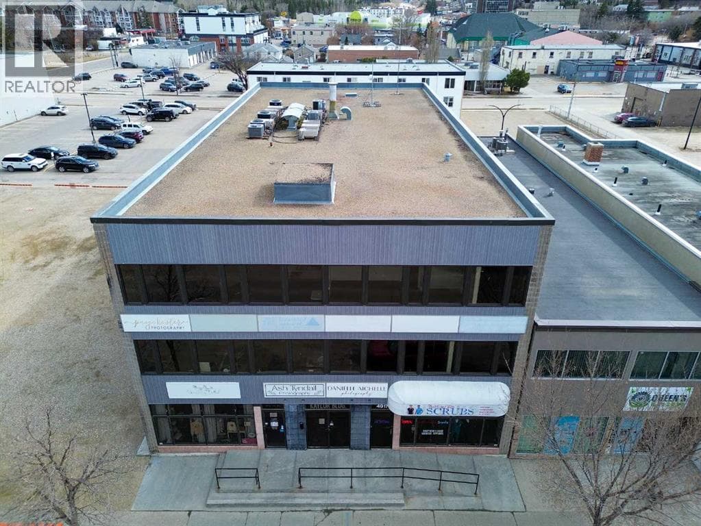 4917 48 Street — photo 2