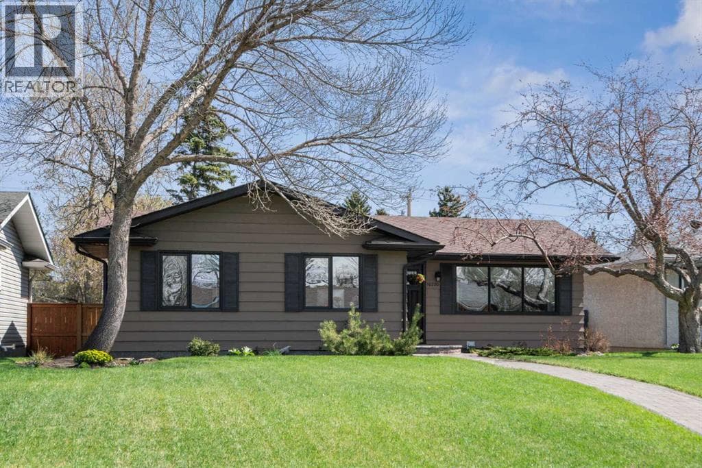 10220 Maple Grove Place SE — photo 2