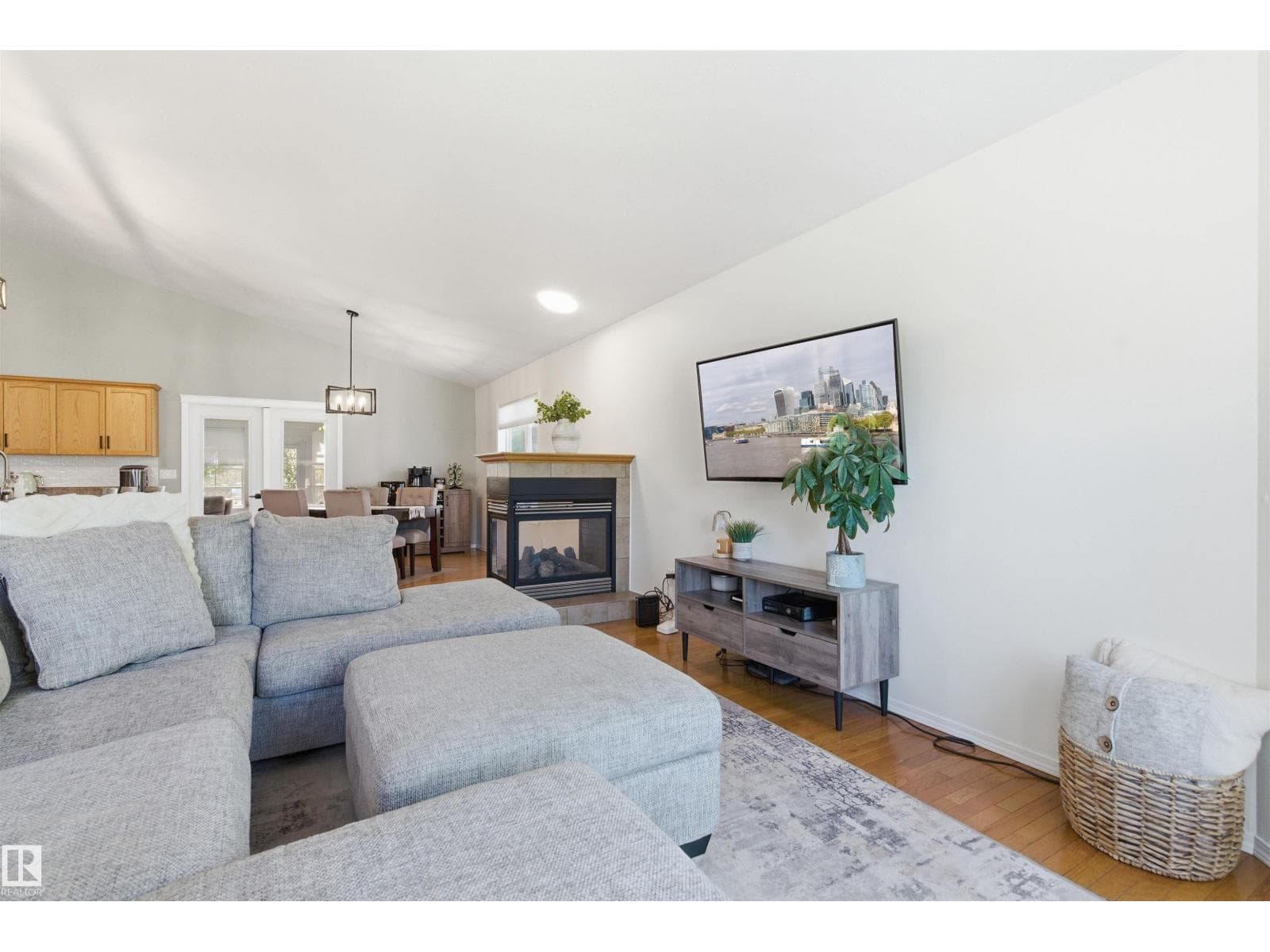 2309 3 AV — photo 4