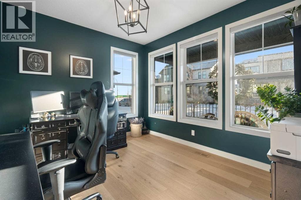 26 Bluerock Avenue SW — photo 4