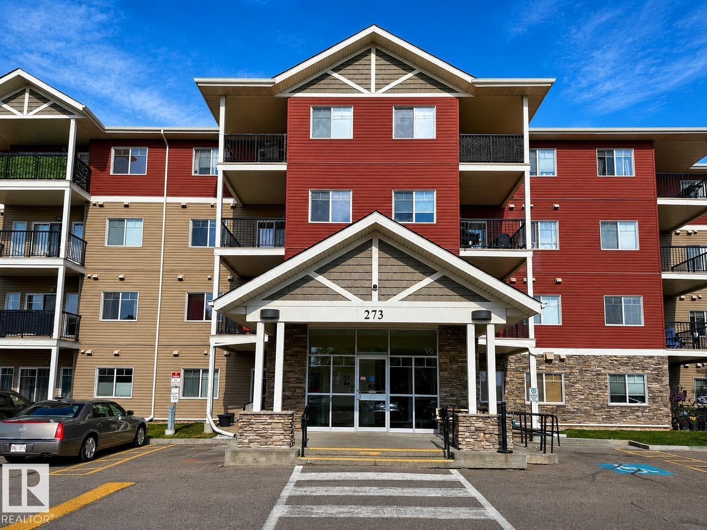 #217 273 CHARLOTTE WY
