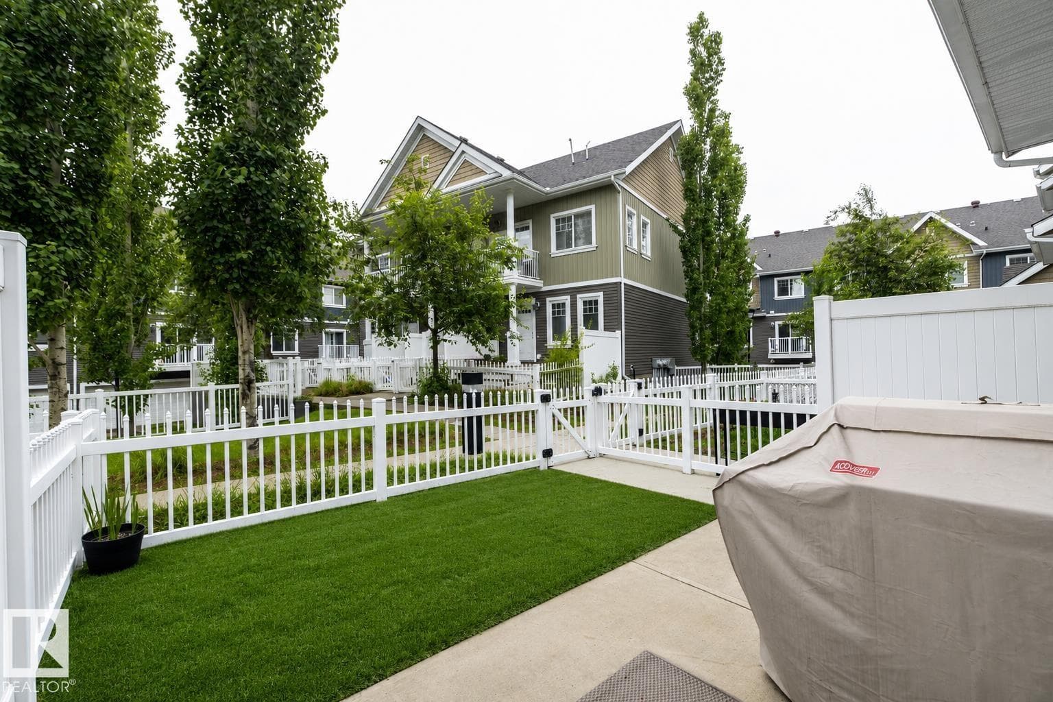 #46 4050 SAVARYN DR SW — photo 2