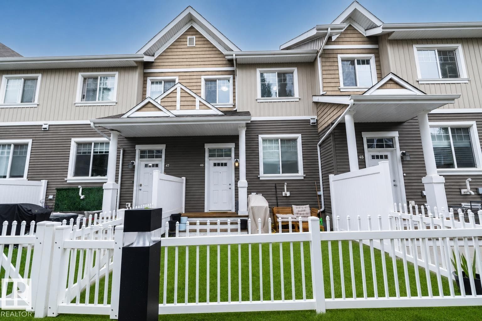 #46 4050 SAVARYN DR SW — photo 4