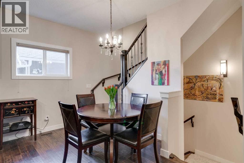 2, 309 15 Avenue NE — photo 5