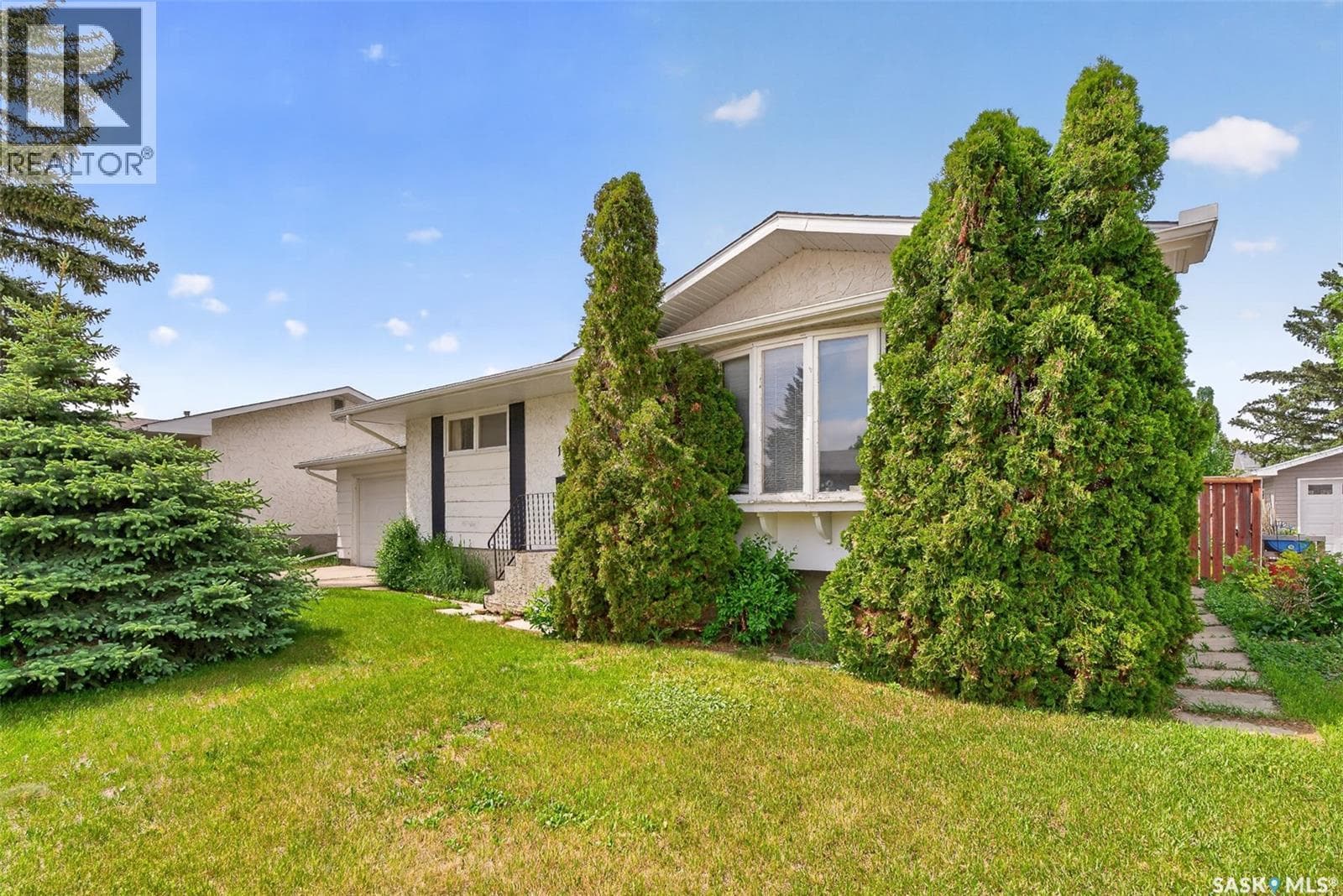1373 Prince CRESCENT — photo 4