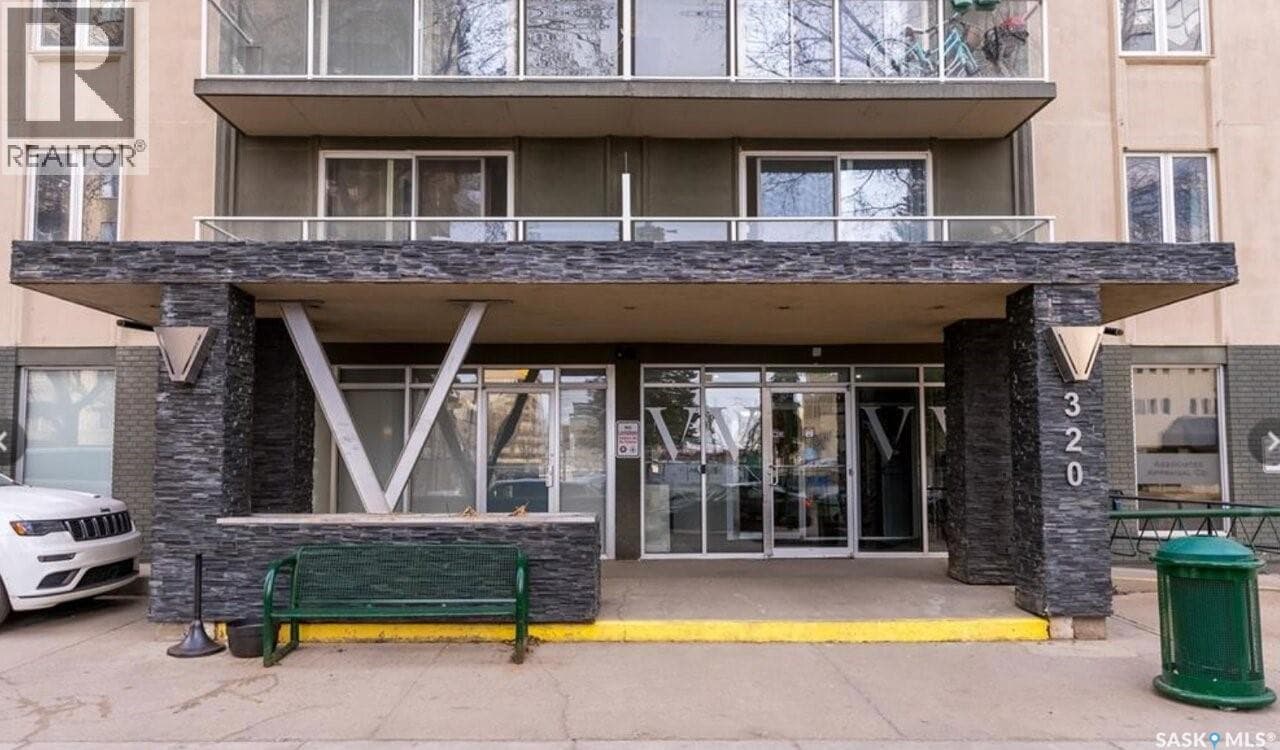 1804 320 5th AVENUE N — photo 2