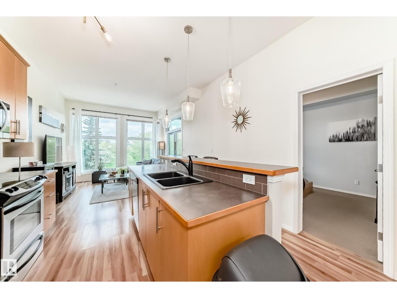 #303 10531 117 ST NW