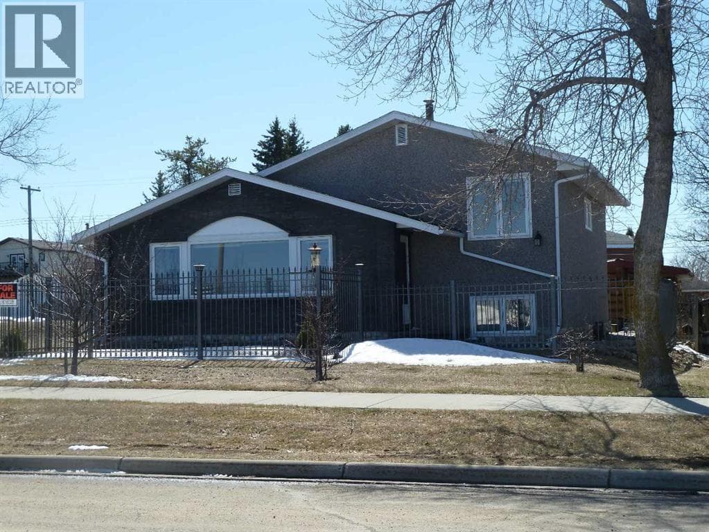 10417 Churchill Drive — photo 2