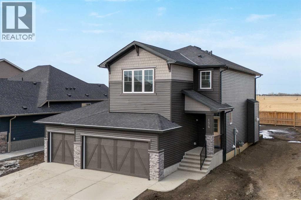154 Northern Lights Crescent — photo 2