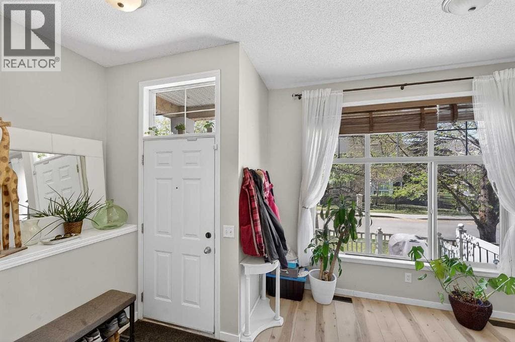 138 Promenade Way SE — photo 3