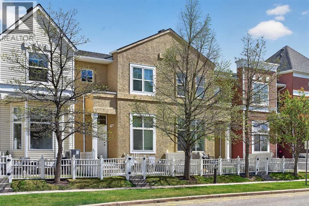 138 Promenade Way SE — photo 2