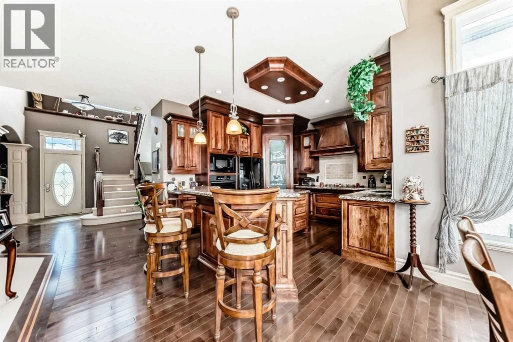 18 Royal Ridge Link NW — photo 5