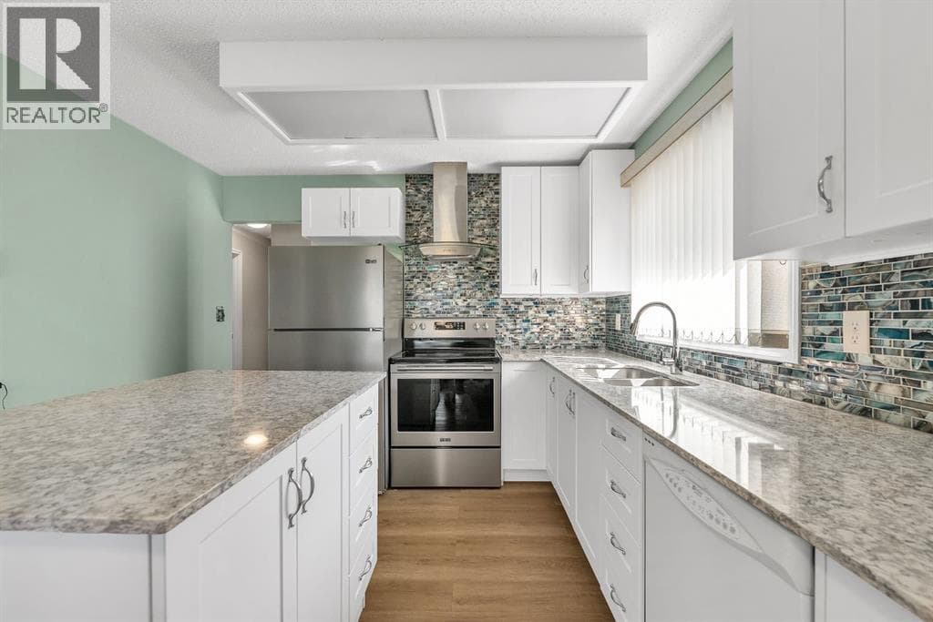 173 Margate Close NE — photo 5