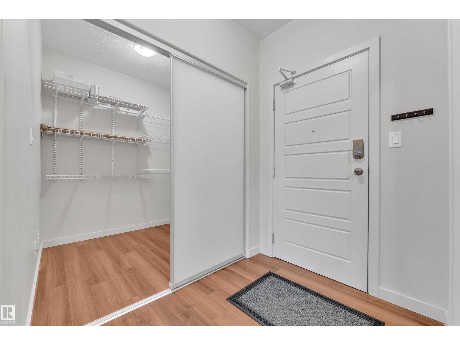 #232 308 AMBLESIDE LI NW — photo 4