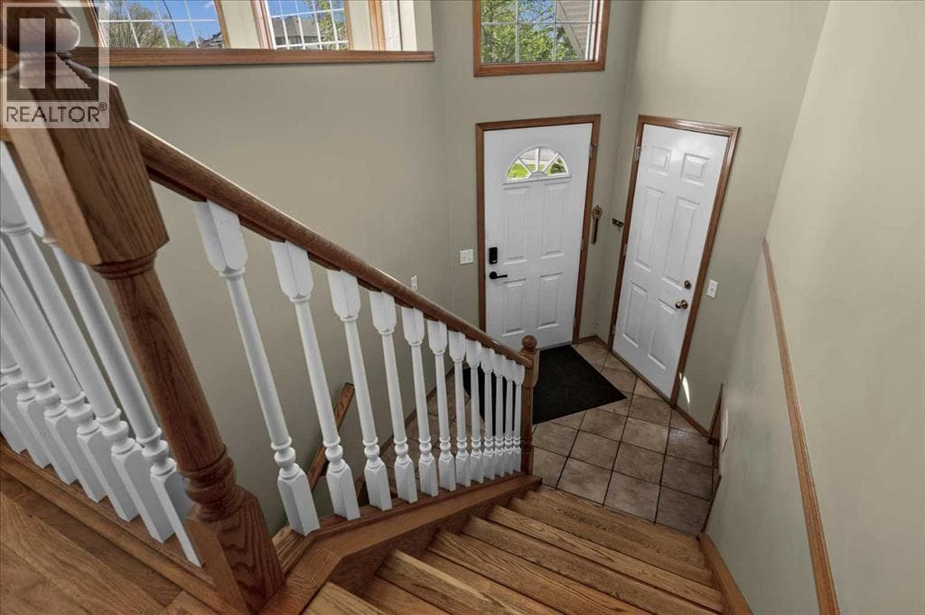 100 Macewan Park Manor NW — photo 5