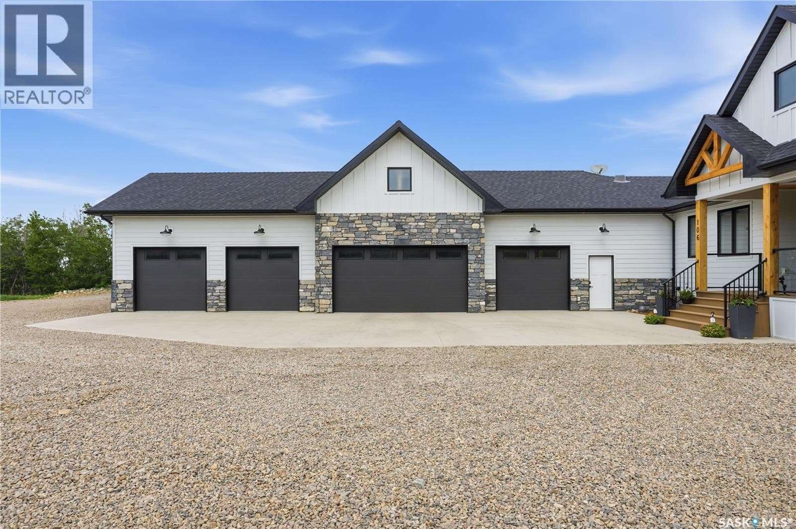 106 Stirrup Close — photo 4