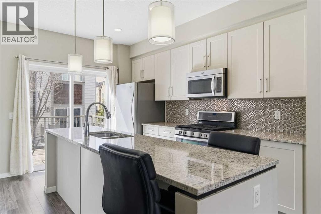 150 Copperpond Villas SE