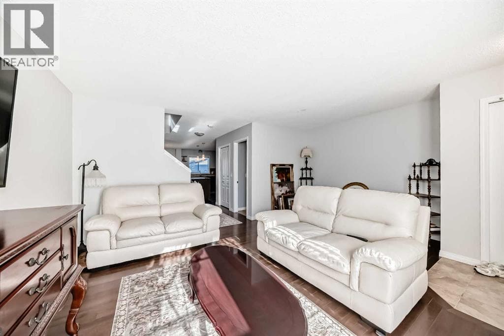 50 Elgin Meadows Park SE — photo 5