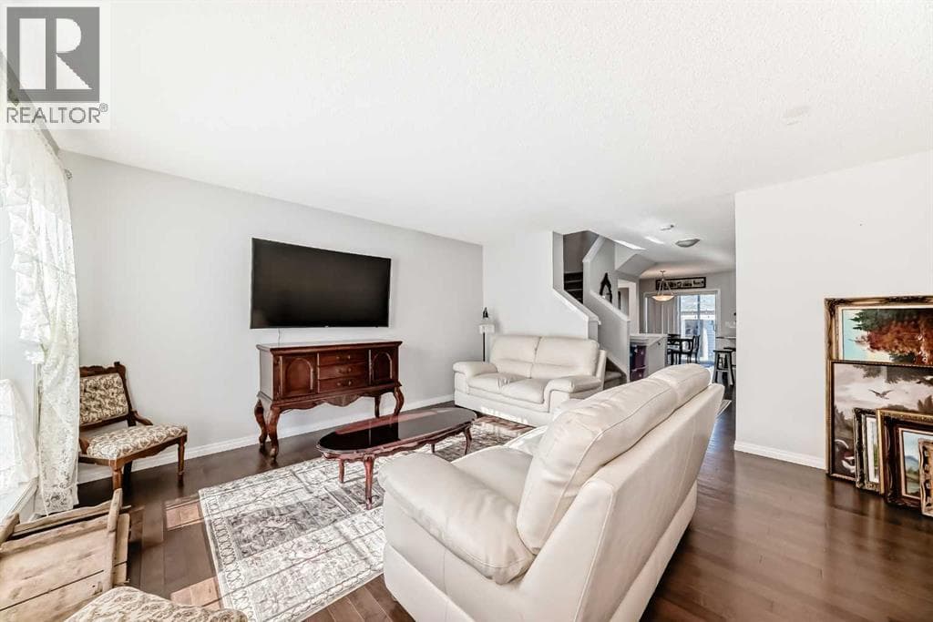 50 Elgin Meadows Park SE — photo 4