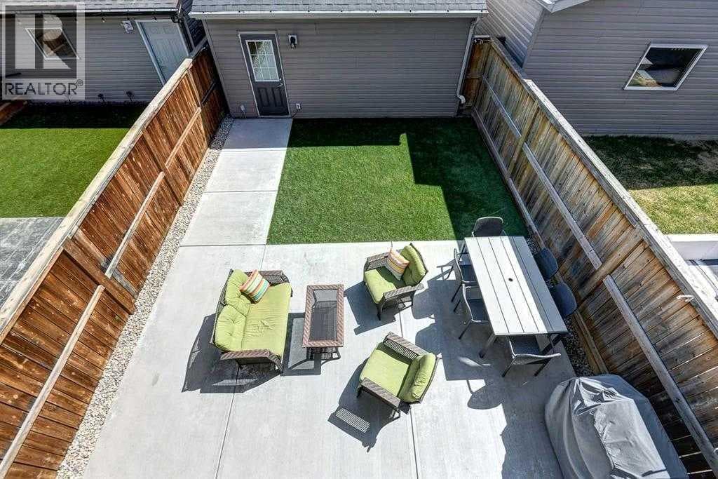 50 Elgin Meadows Park SE