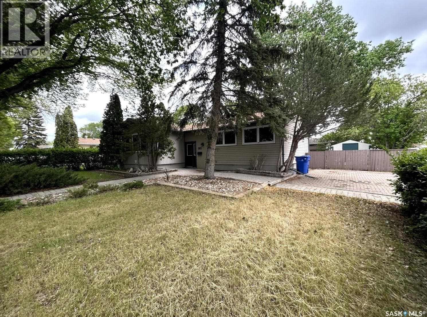 901 Shannon ROAD — photo 3