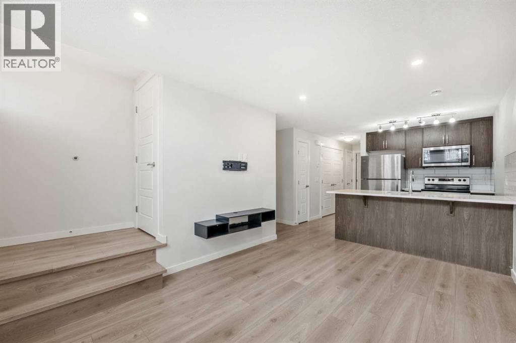 167 Cranbrook Square SE — photo 3