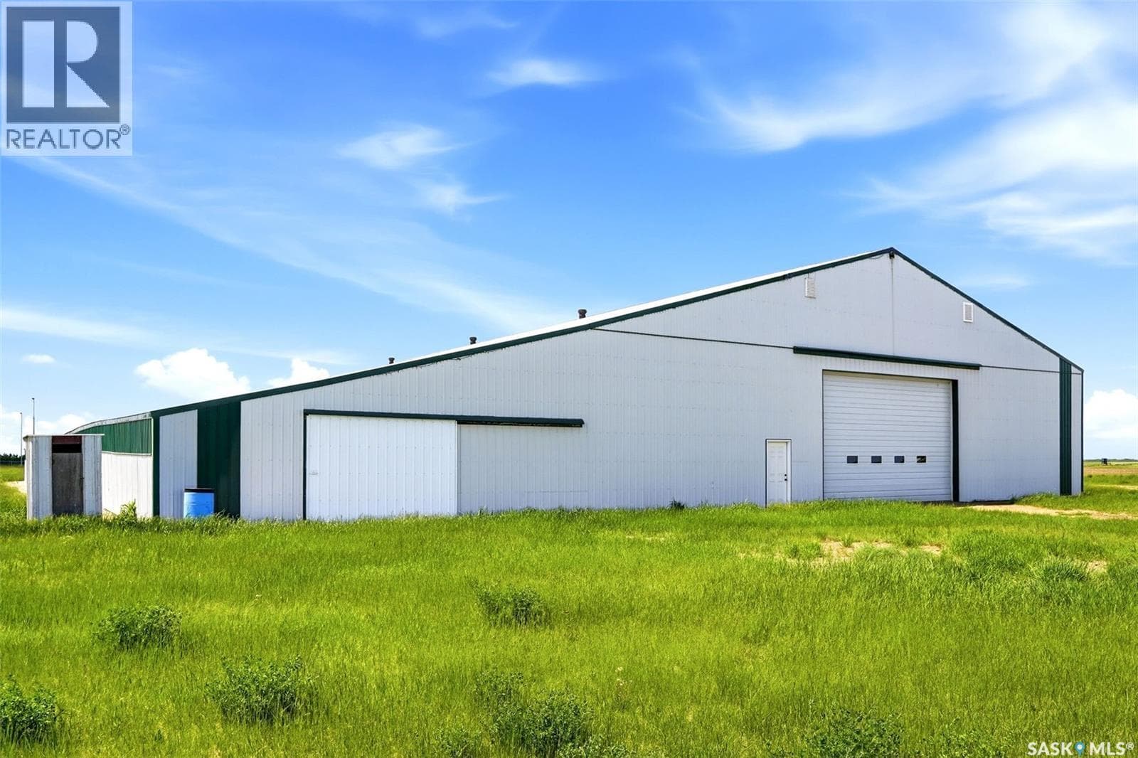 Bienfait Riding Arena/Shop and Land — photo 2