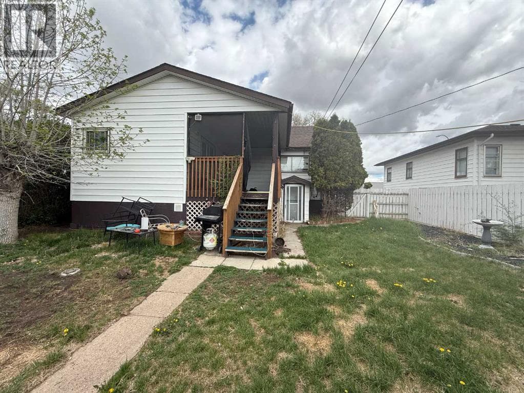 45 4 Street SW — photo 2