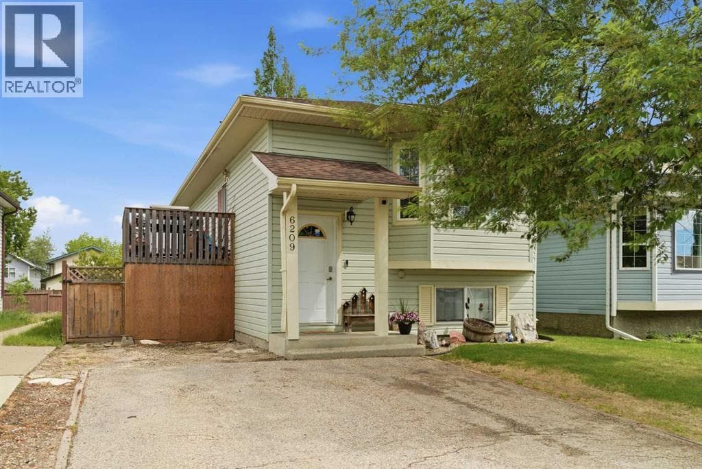 6209 90 Street — photo 2