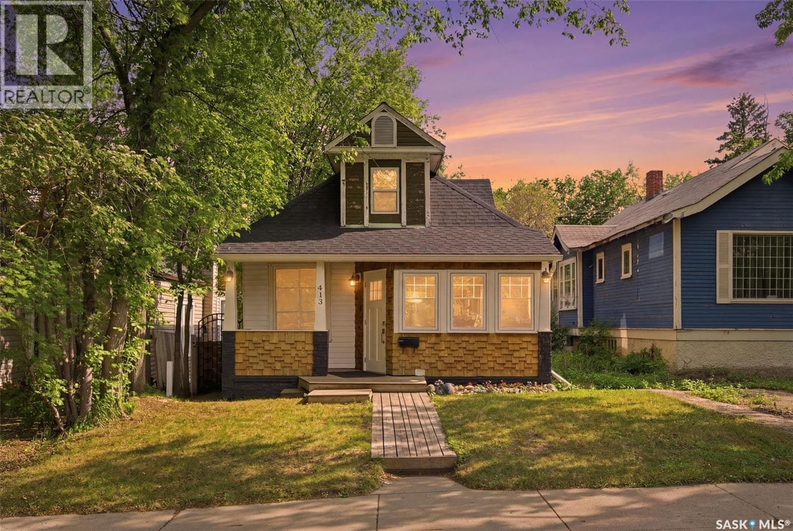 413 26TH STREET W