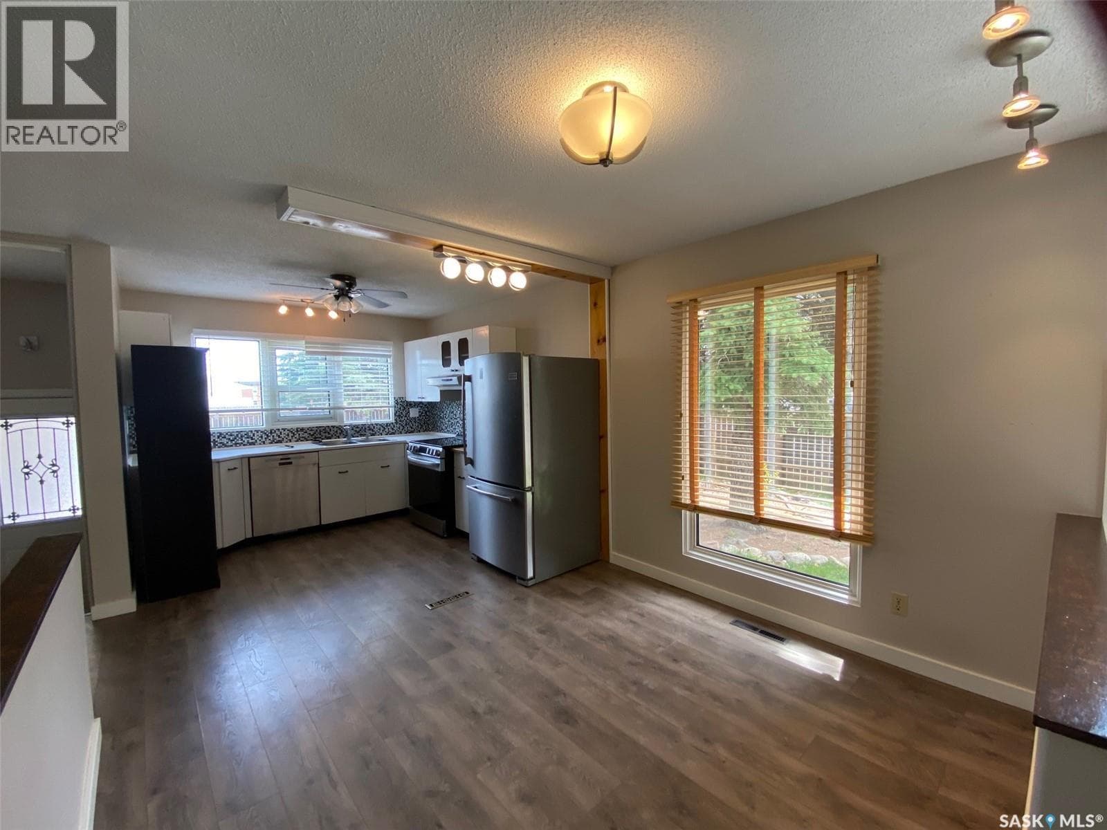59 Deerwood CRESCENT — photo 4