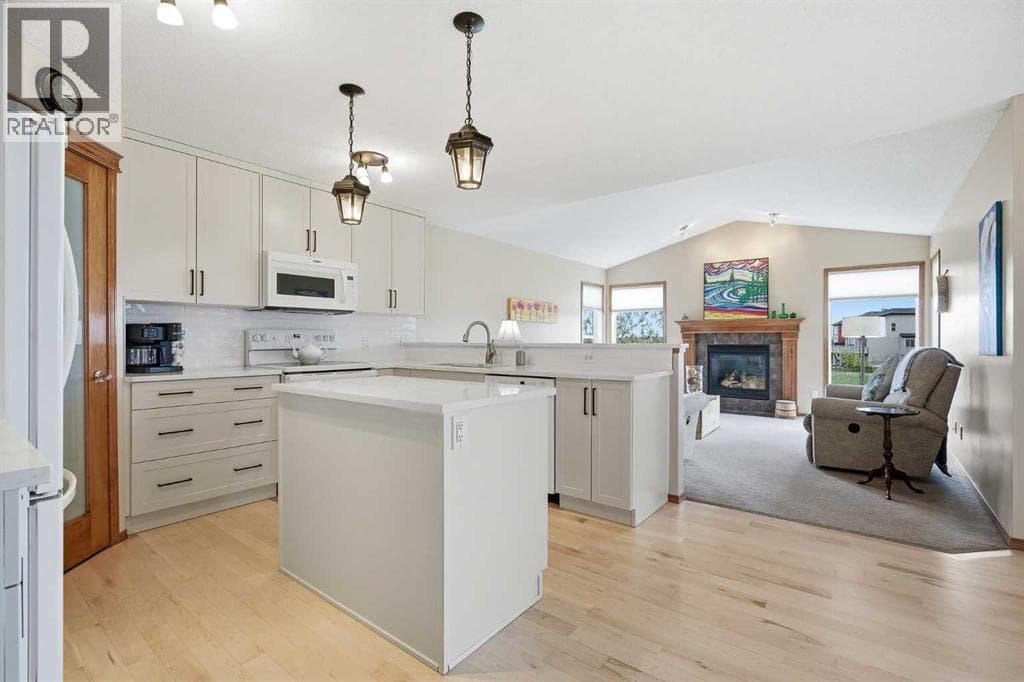 276 Kincora Heights NW — photo 3