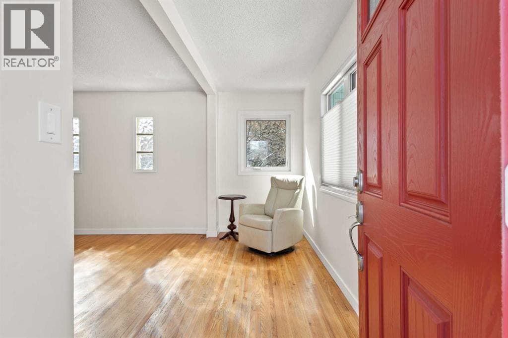 928 18A Street NE — photo 5