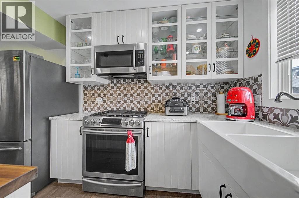 633 Regal Park NE — photo 5