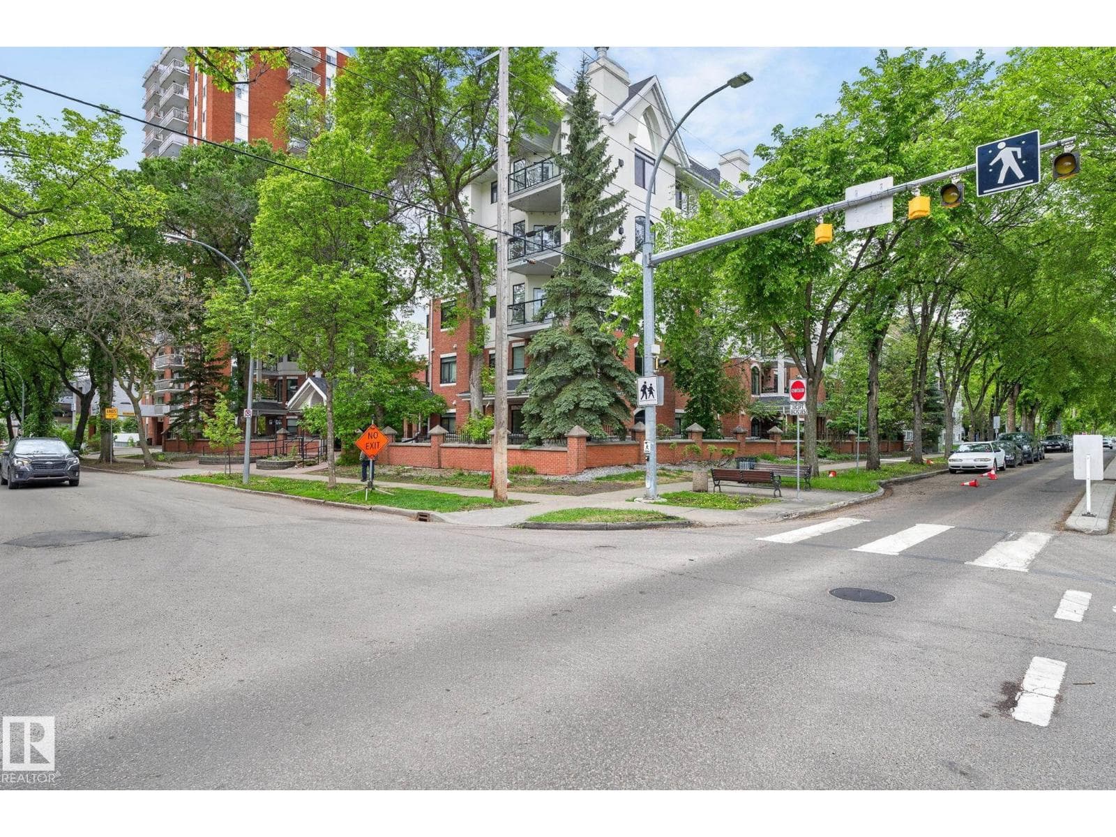#205 10178 117 ST NW NW — photo 3