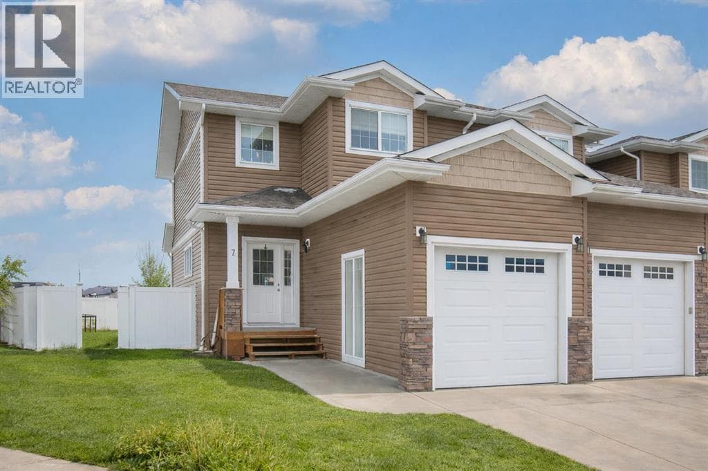 7 Rowberry Court